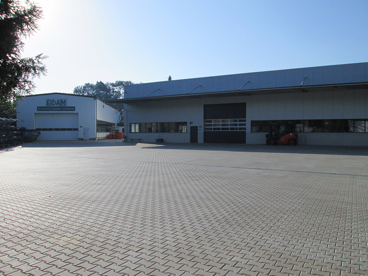 Bau der neuen Produktionshalle 2014