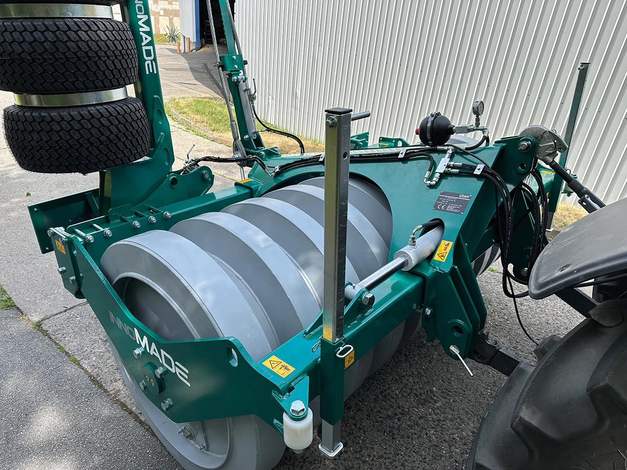 innoMADE Messerwalze MW1250 - Strohstriegel